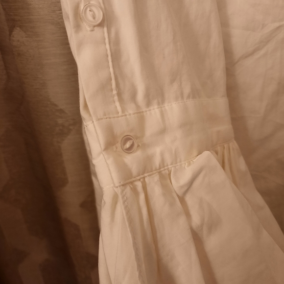 Brand new with tags H&M button down shirt w/ flared buttoned 3/4 sleeves - Picture 5 of 6